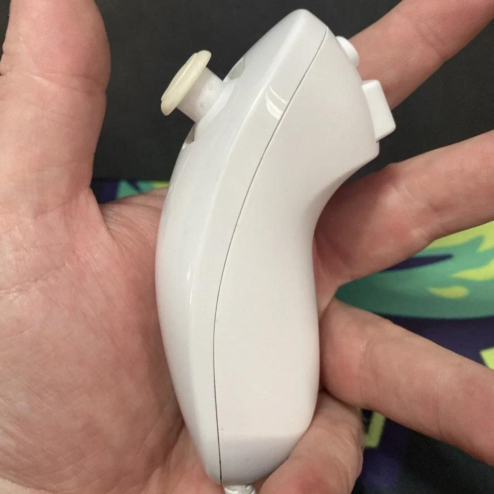 Official OEM White Nintendo nunchuck for Nintendo Wii or Wii U Works A1